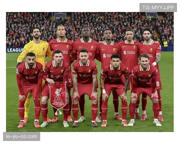 范戴克老将稳如磐石，斯洛特新锐锋芒毕露：经验与青春的巅峰对决引热议