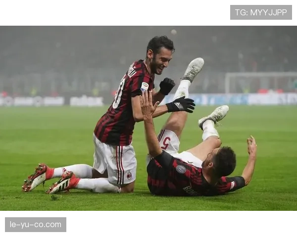 恰尔汗奥卢中场突破建功，助球队逆转取胜引热议