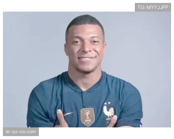 姆巴佩斩获环球足球奖，巨星地位再获权威认证