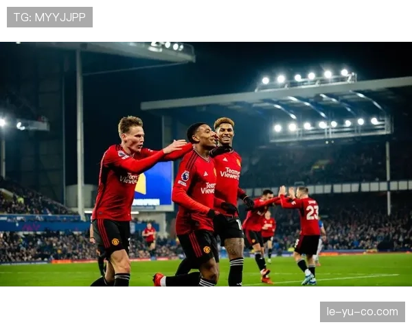 滕哈赫战术解析：控球结构持续提升球队整体竞争力