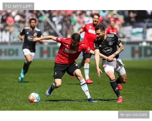 凯泽进攻数据表现稳健，近期场均射正与关键传球持续提升